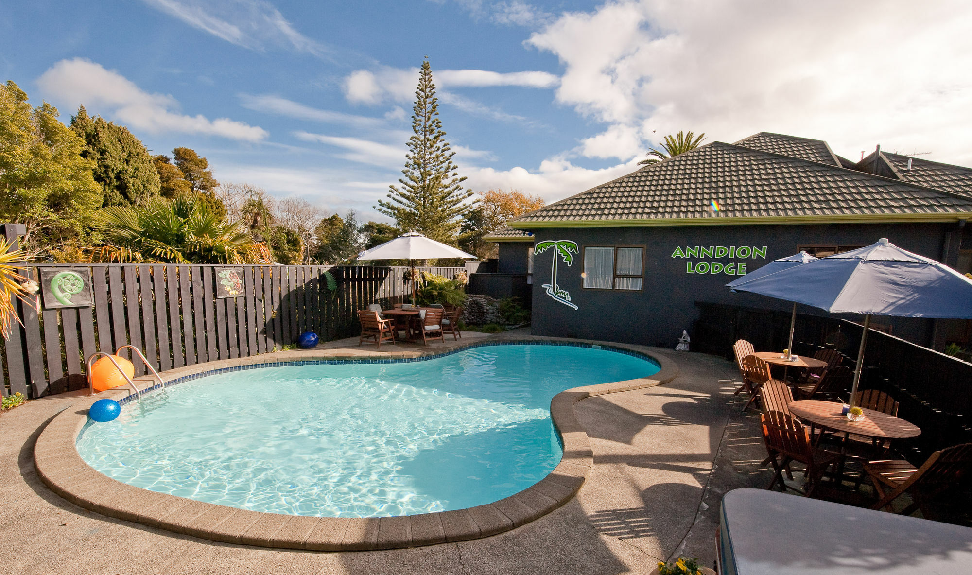 Anndion & Conference Centre Motel
